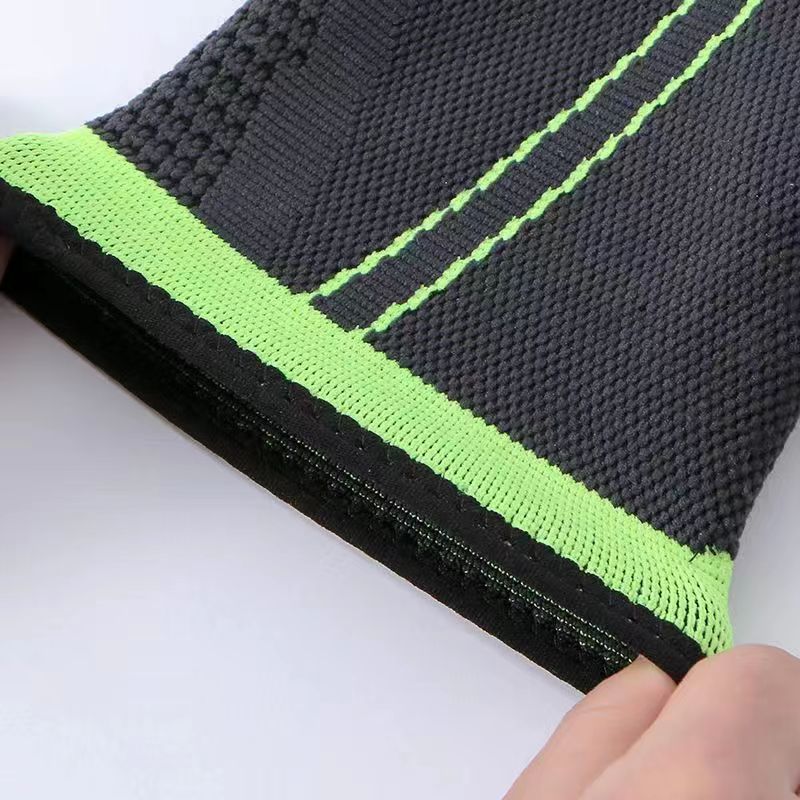 Sports Ankle Support Brace for Basketball, Running, Fitness - Compression Strapping with Anti-Twist Protection, Professional Ankle Joint Stabilization